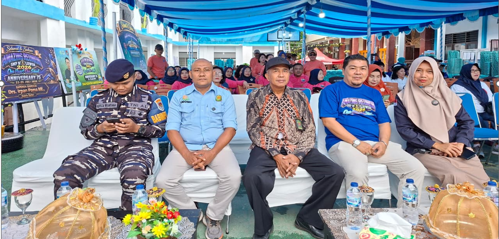 HUT SMPN 1 Luwuk